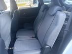 Kia Carens 1.7 CRDi S - 11