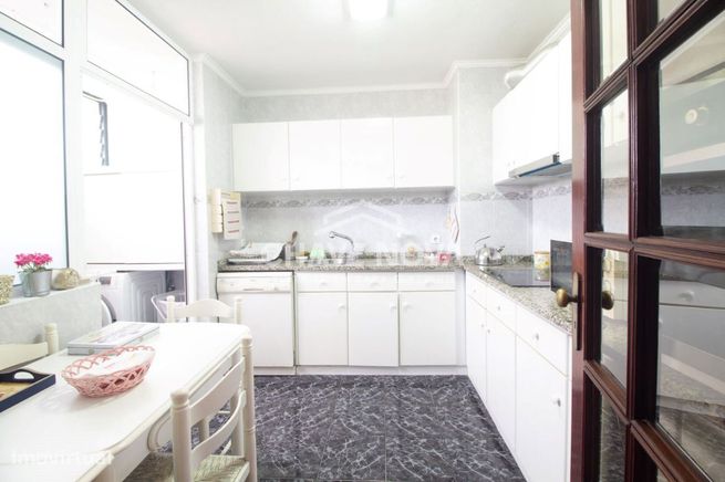 Apartamento T4 Duplex - Senhora da Hora , Zona da Barranha-5