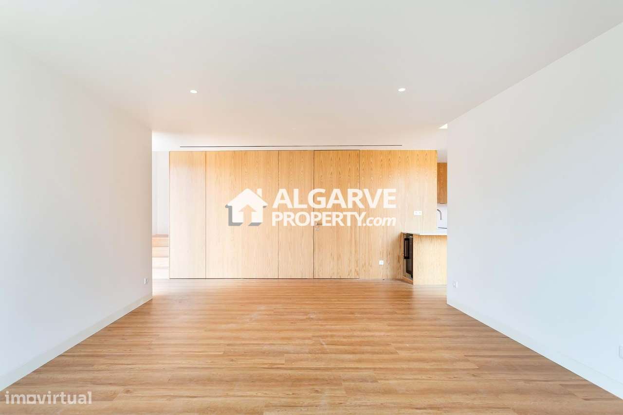 Luxuosa moradia com 3 quartos com jardim e piscina privados em Vilamou - Grande imagem: 4/38