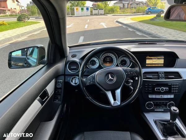 Mercedes-Benz C 180 BlueEFFICIENCY Avantgarde - 21