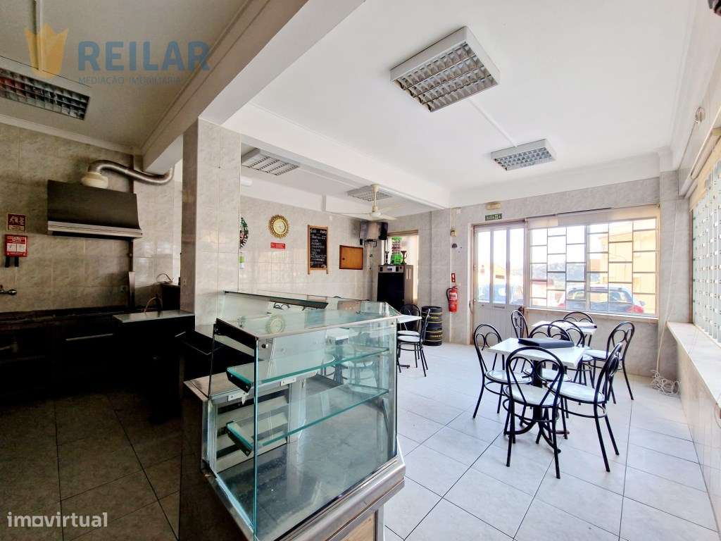 Vialonga - Loja 67 m2-13