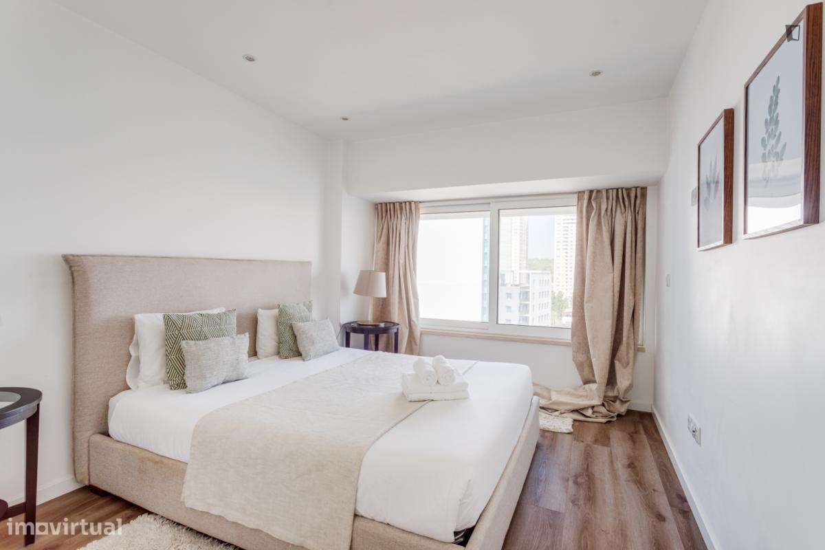 Apartamento com 1 quartos - localizado em Sete Rios Lisbon - Grande imagem: 2/23