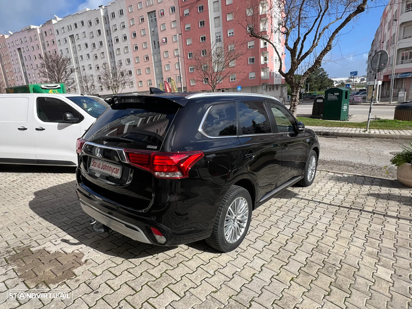 Mitsubishi Outlander 2.4 PHEV Intense - 7