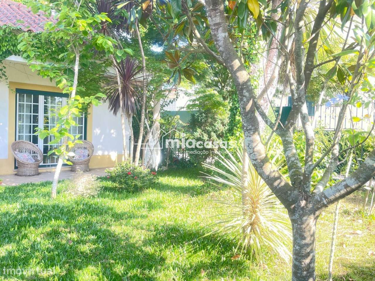 MORADIA T4+1 ISOLADA - OIÃ-36