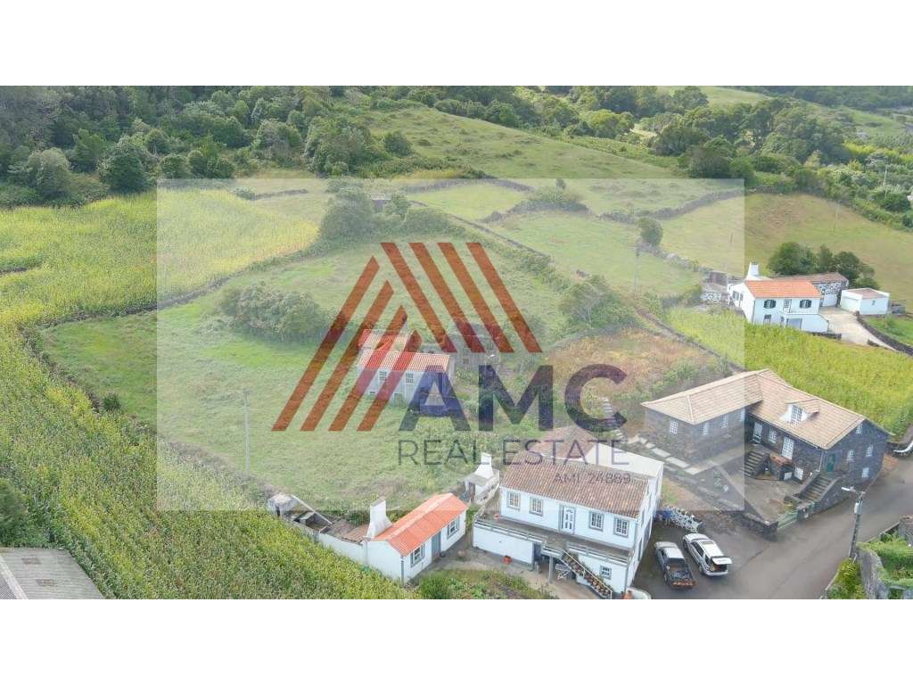 VENDE-SE MORADIA, ATAFONA E TERRENO NA TERRA ALTA, LAJES DO PICO-13
