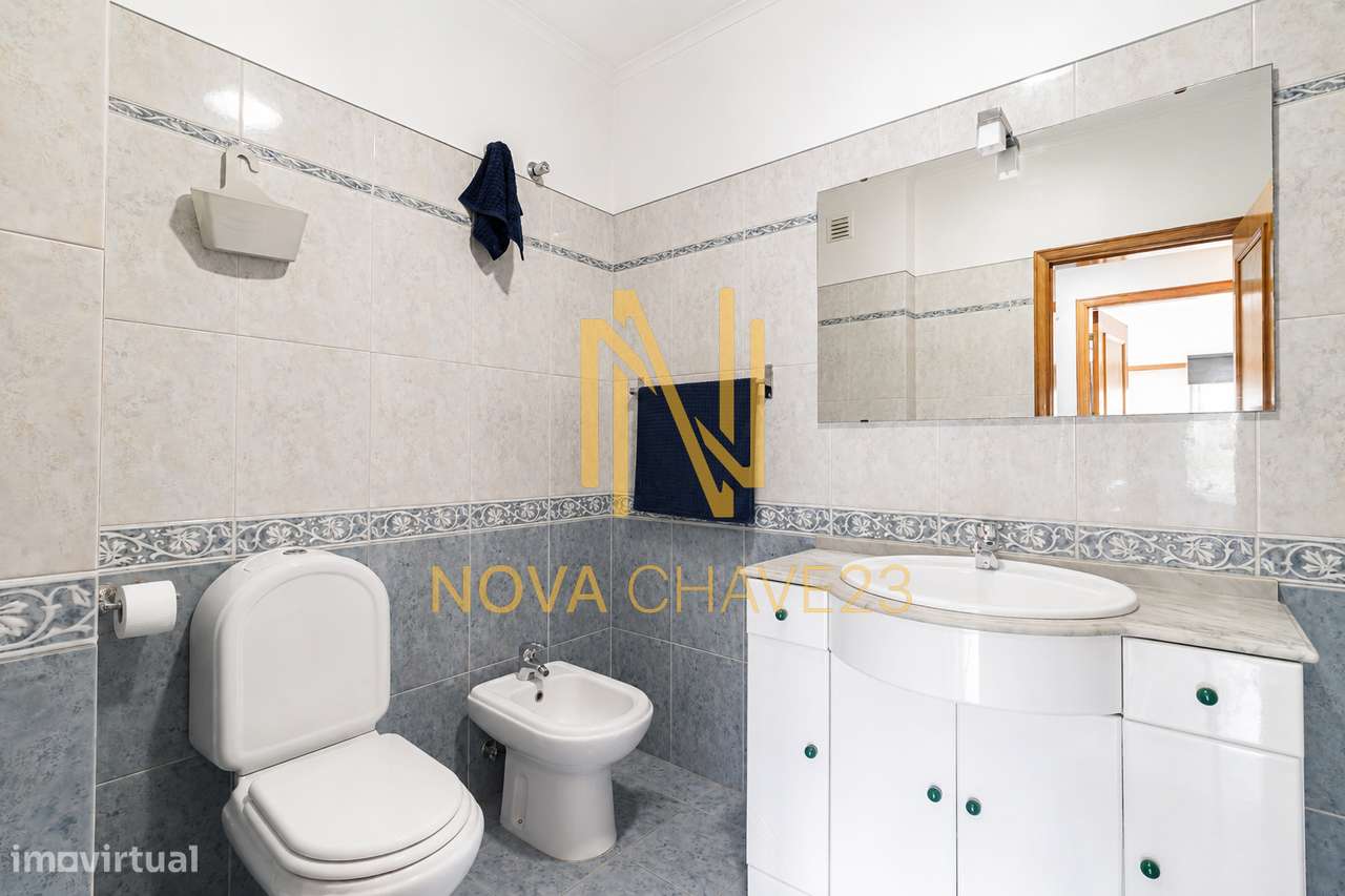 Apartamento T2 com Suíte remodelado nas Campinas – 117,75 m²-17