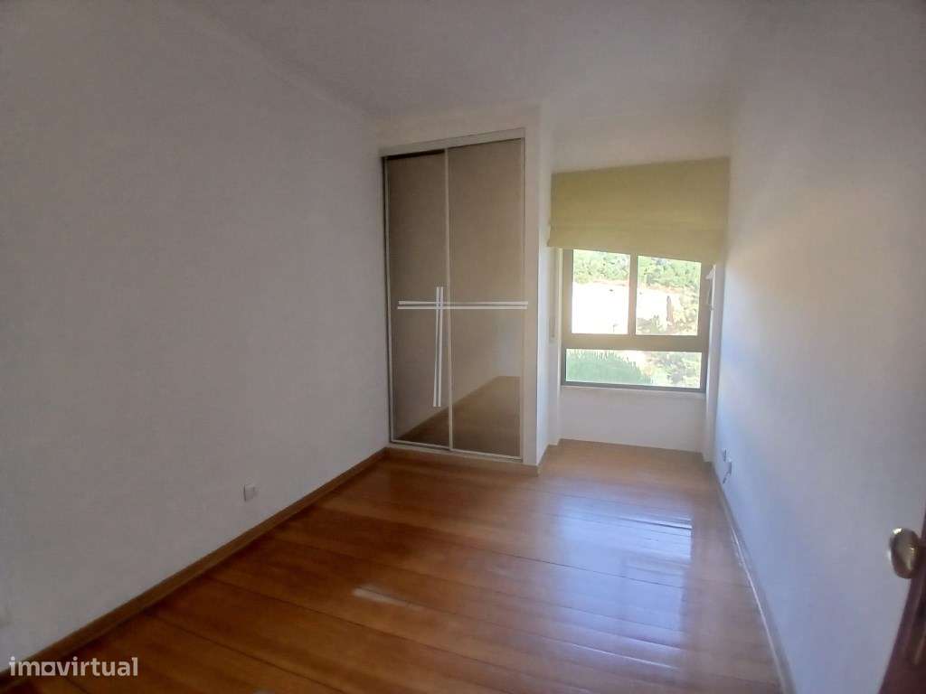Apartamento T3, com varanda e arrecadação - Feijó-15