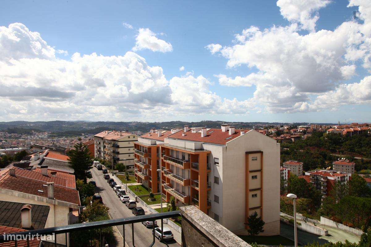 Quarto - localizado em Olivais Coimbra - Grande imagem: 4/6