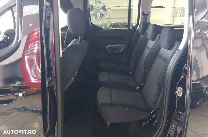 Toyota Proace City Verso Electric 100KW/136 CP 50KWH L2H1 6+1 Family+ - 24