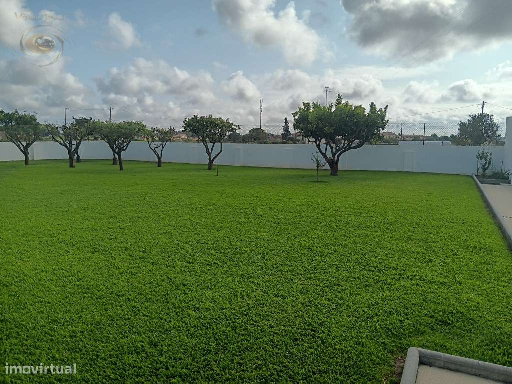 Moradia T3+1 com recheio.-48