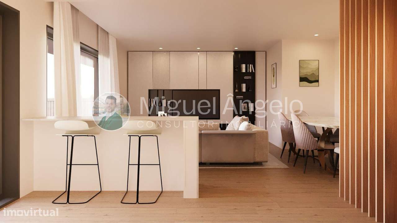 T2 novo no Egas Moniz Residence com varanda e excelente localização-5