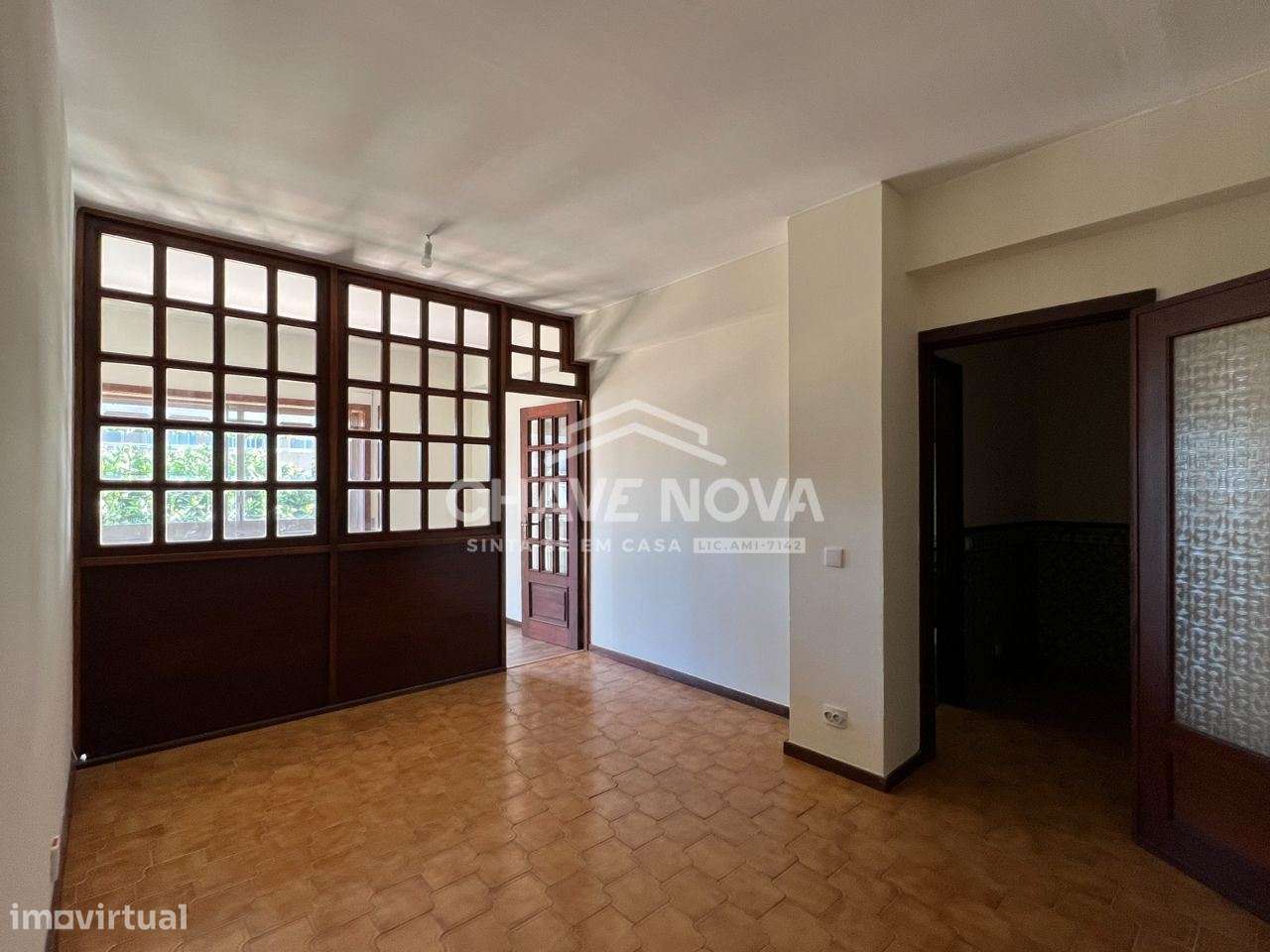 Apartamento T1 em Santa Marinha-7