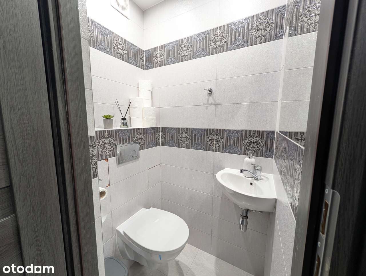 Mieszkanie po generalnym remoncie z widokiem na góry w centrum, meble-8