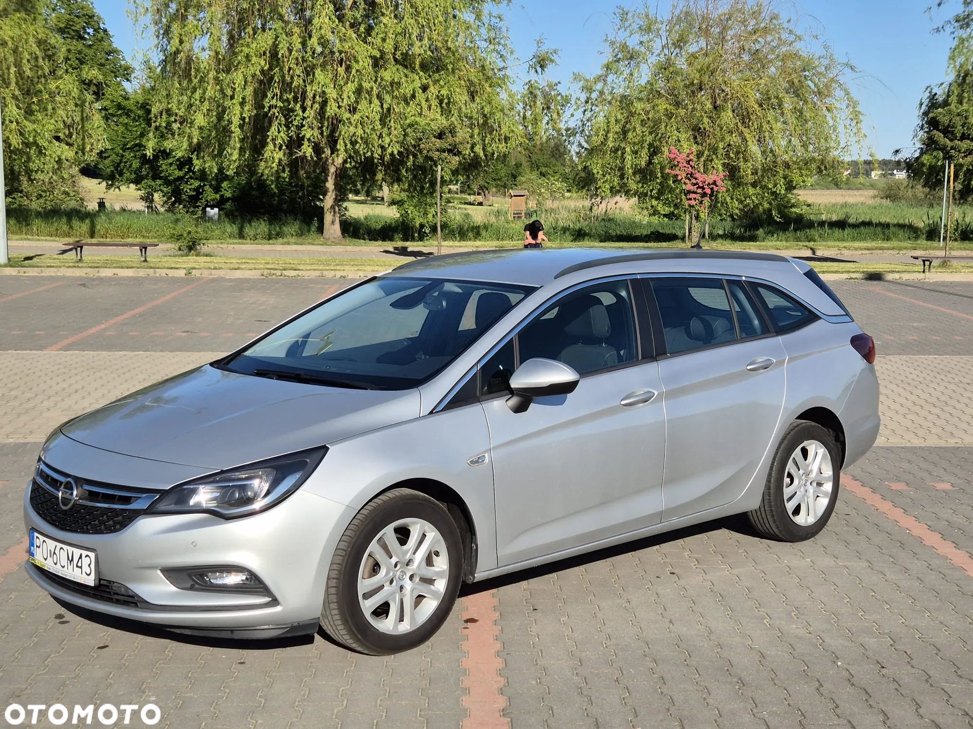 Opel Astra IV 1.6 CDTI Cosmo - 1