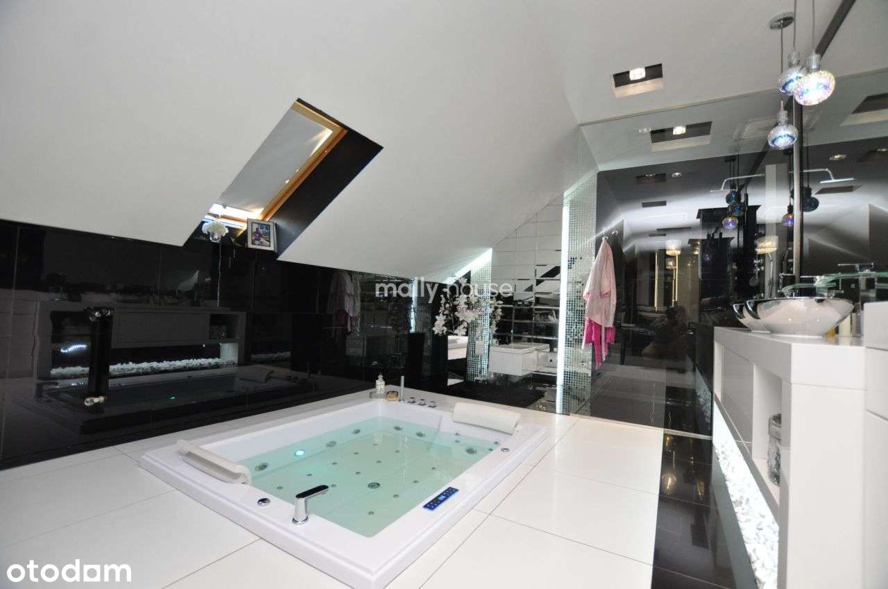 Piękny dom w Sokolnikach, pokój kąpielowy-13