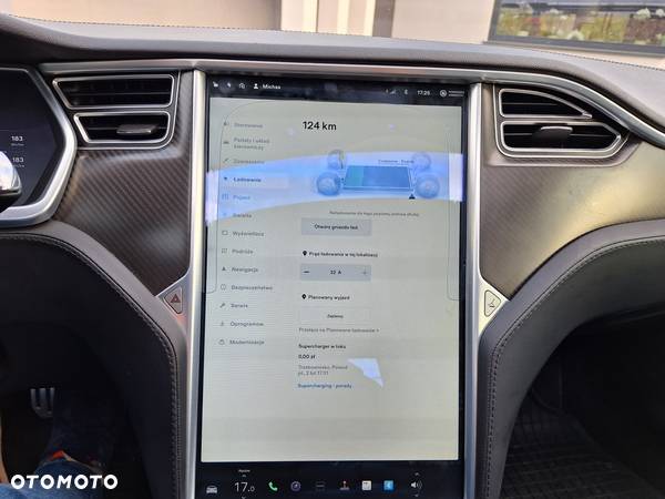 Tesla Model S Performance - 15