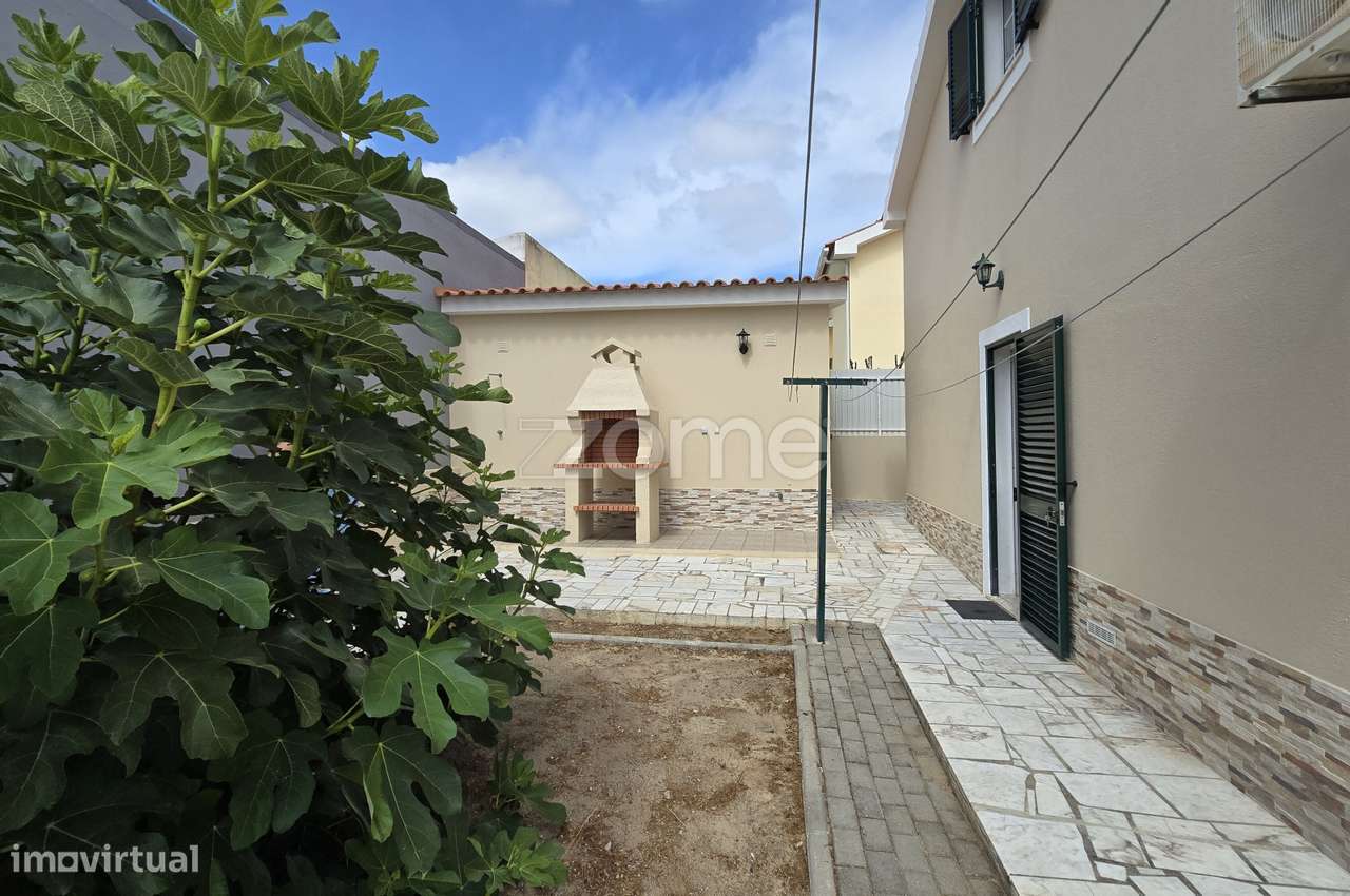 Moradia Isolada T2+2 no Pinhal do General - Grande imagem: 5/39