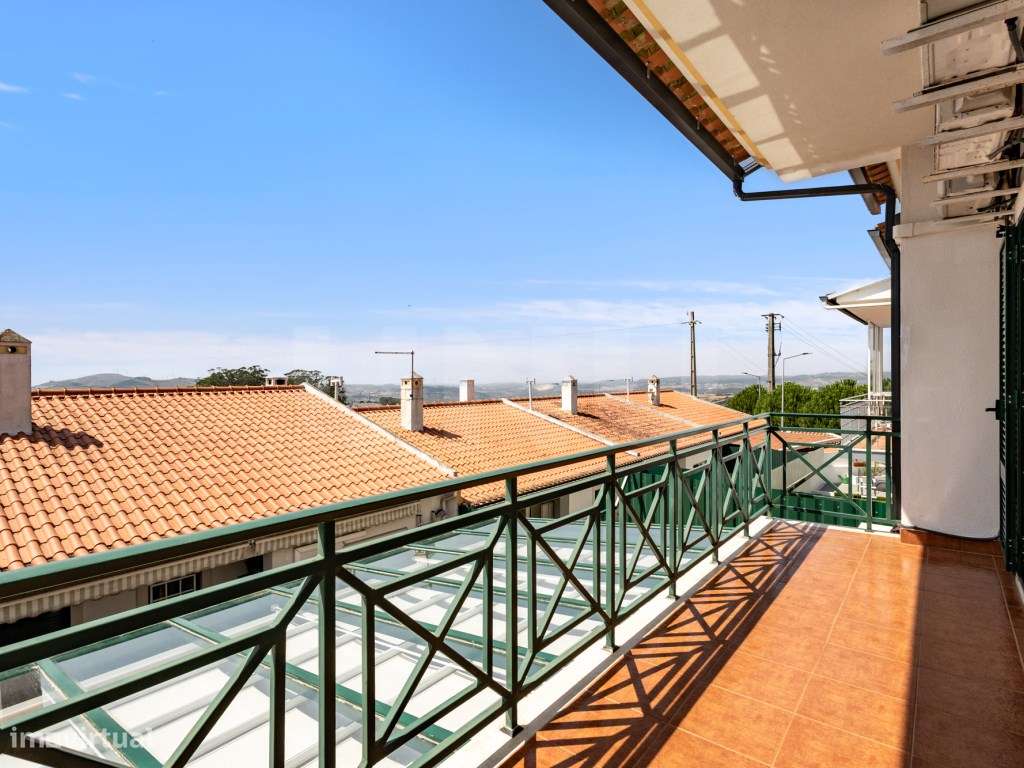Moradia T3+1 para venda, Sobral de Monte Agraço.-17