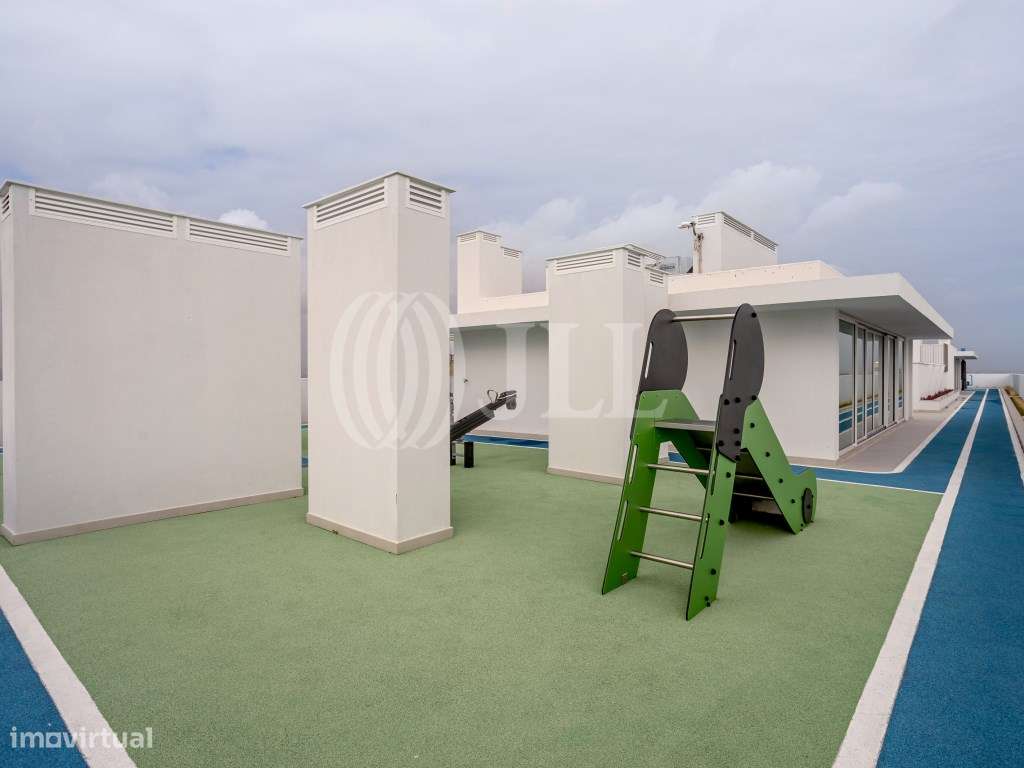 Apartamento T1, com varanda e estacionamento, no Barreiro-20