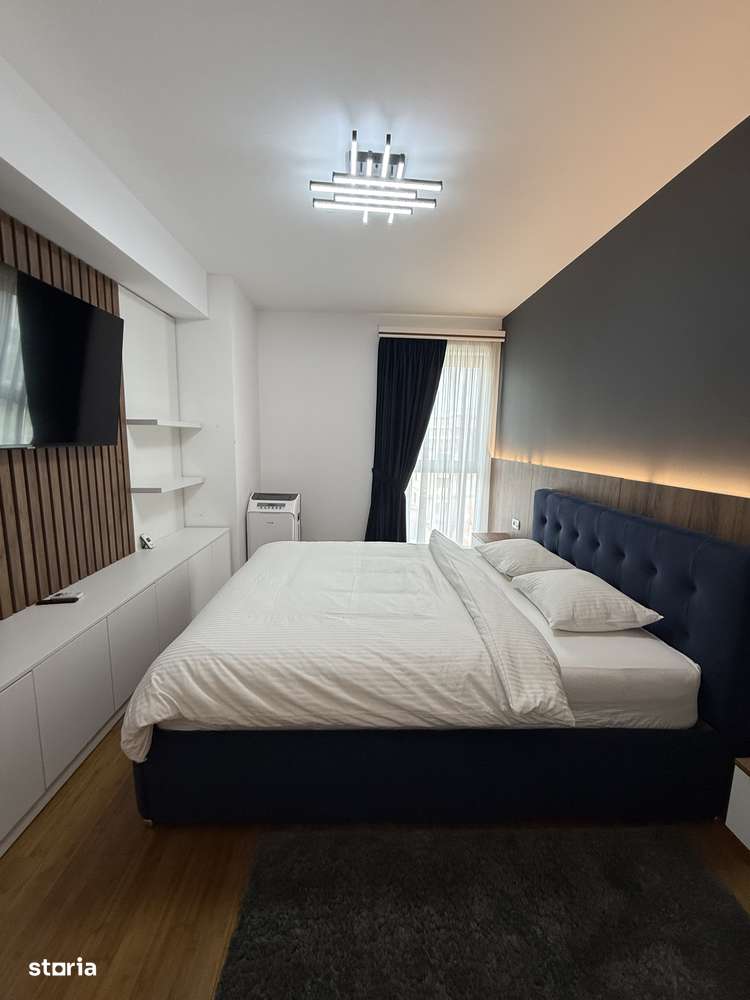 Apartament 3 camere, garaj și terasă Central-1