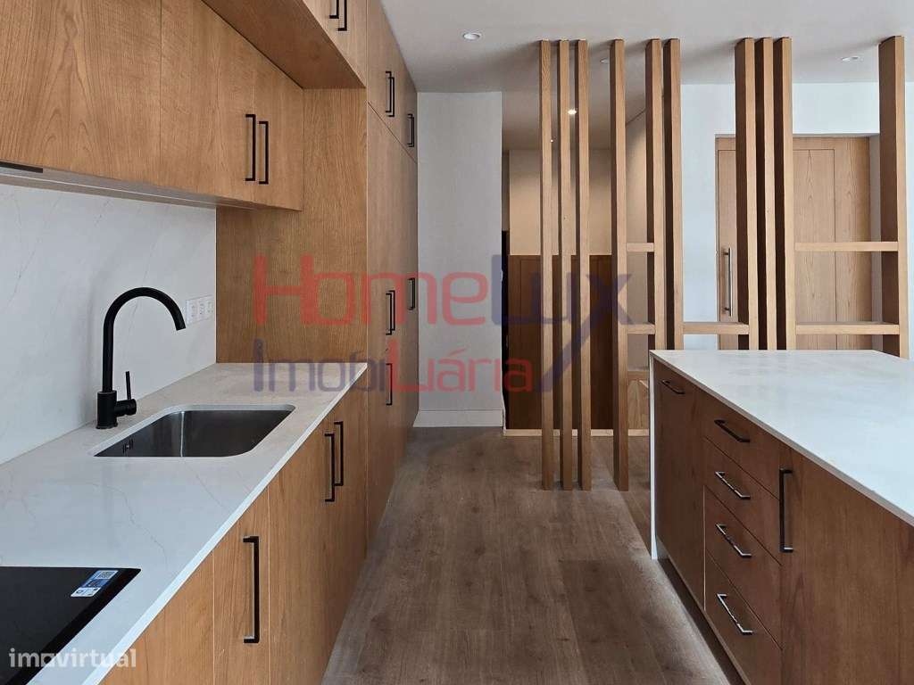 Moradia Geminada T3+1 com Jardim e Três Frentes Boavista, Porto - Grande imagem: 4/29