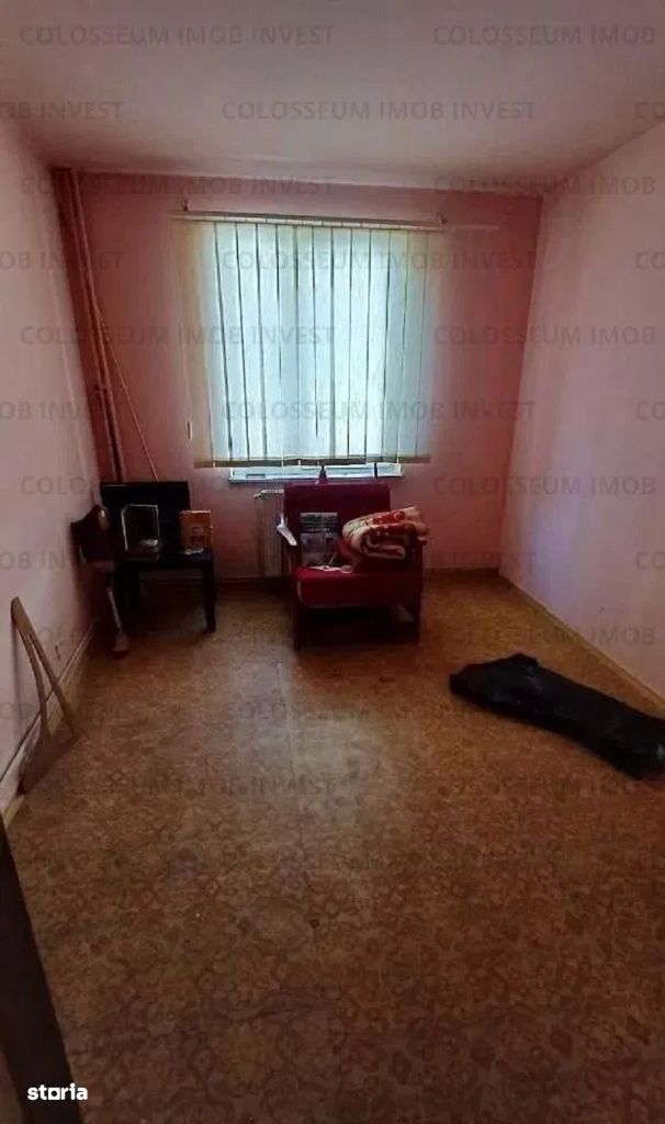 Apartament 3 camere decomandat - zona Astra