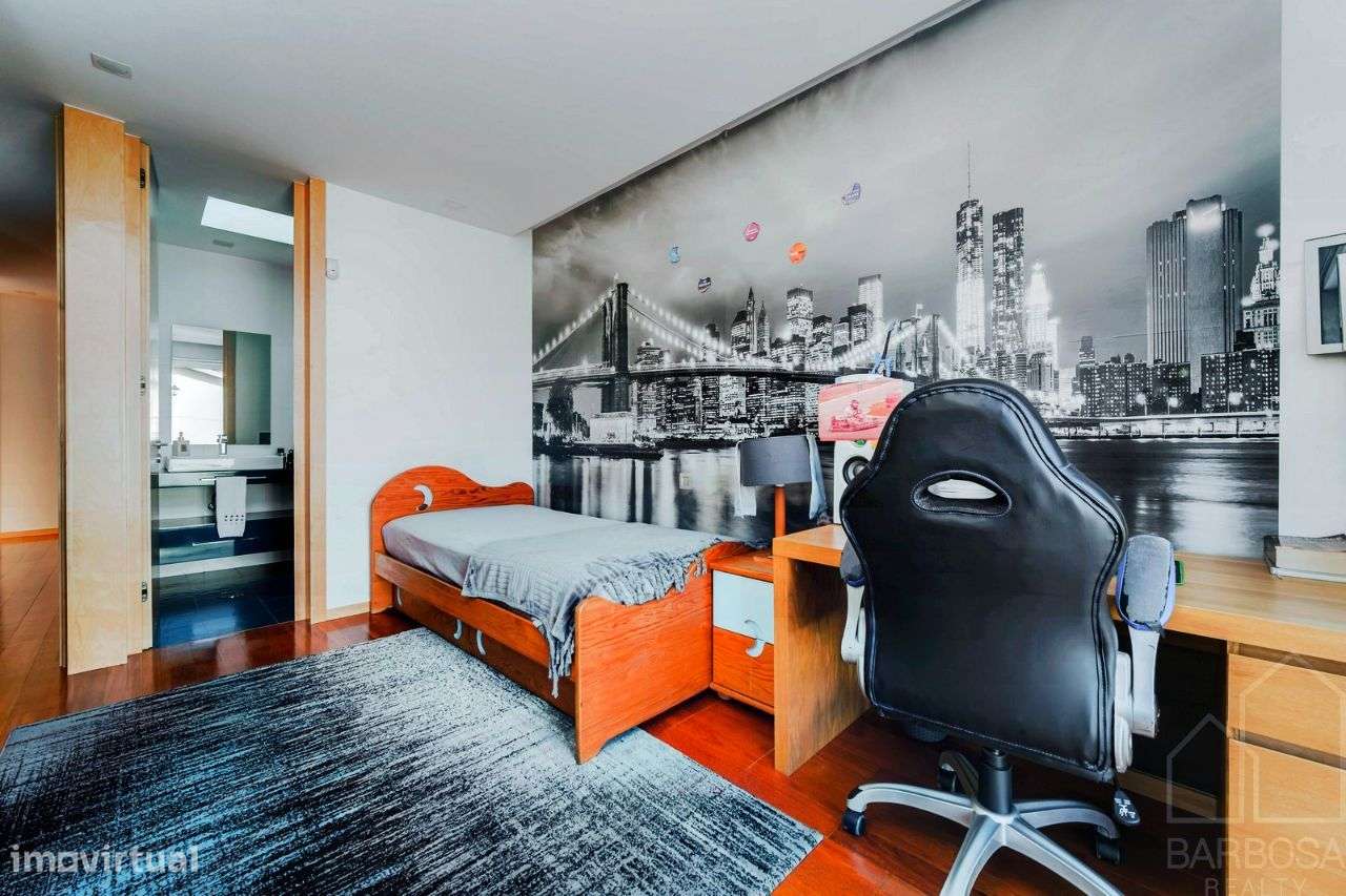 V.N.Gaia - Fantástica V4 (4 suites) c/430m2, piscina - Lote c/1370m2-22