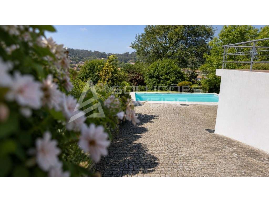 Moradia T3 de Luxo com Piscina em Águeda!-27