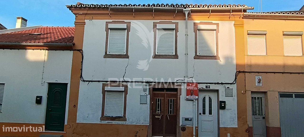 Moradia Geminada com terreno em Nisa - Grande imagem: 1/10
