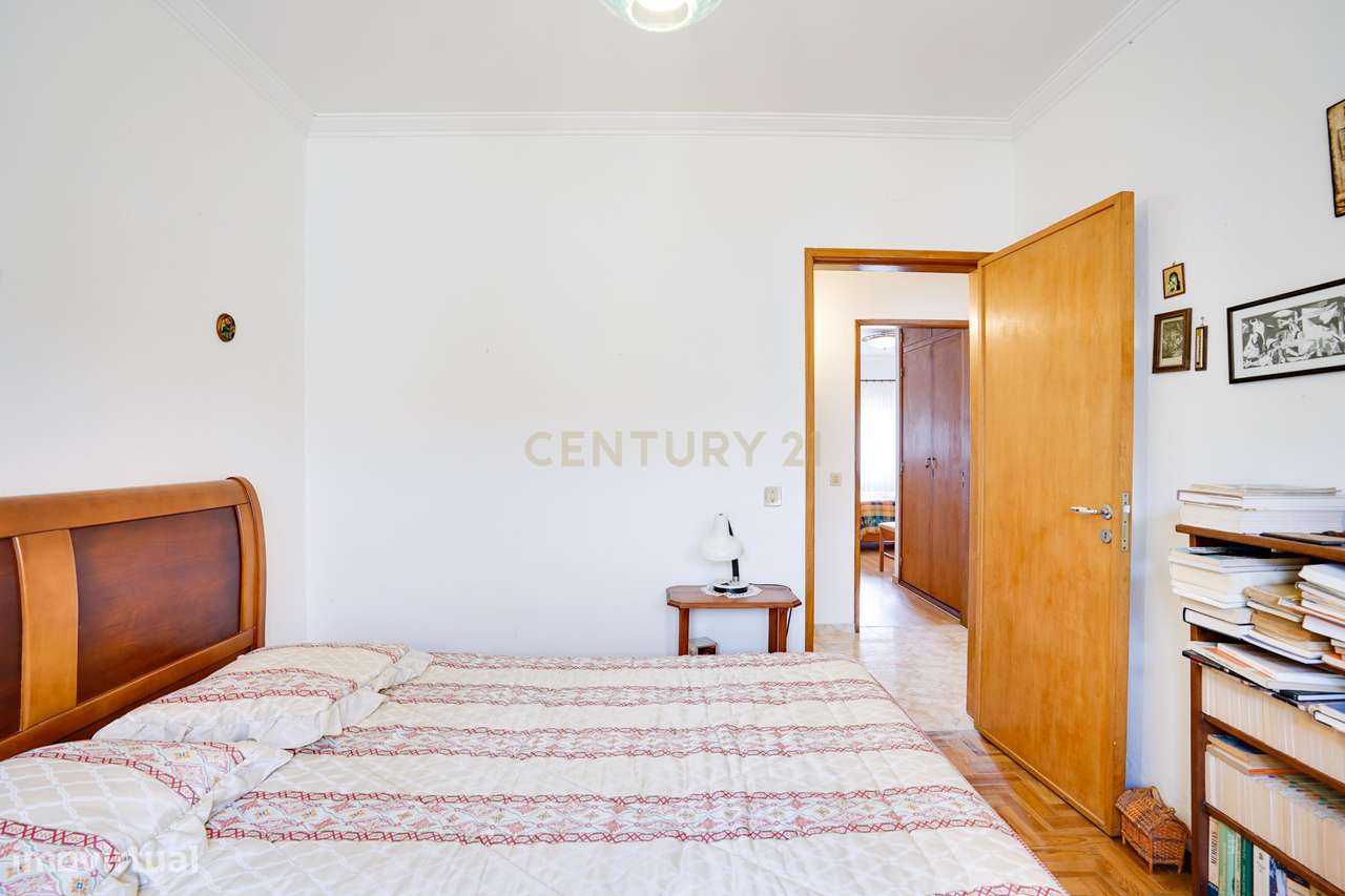 Já imaginou viver numa aldeia? E a poucos minutos de Cascais.-16