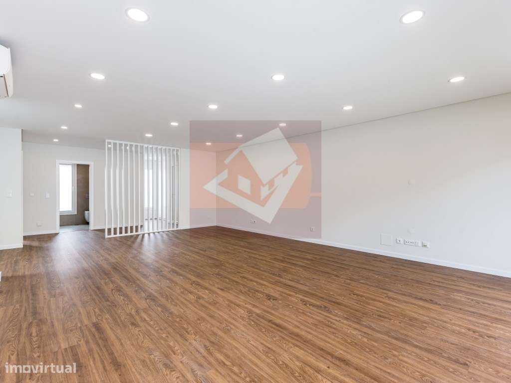 Moradia V5 nova no Bairro do Trigache em Famões-10