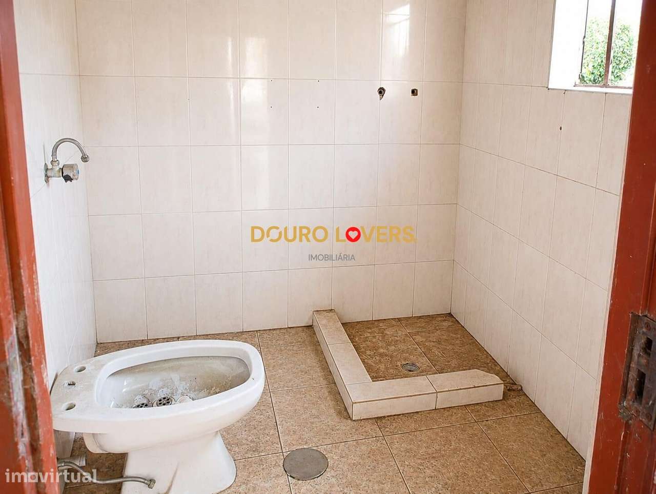 TERRENO COM 978 m2 | POTENCIAL PARA 2 MORADIAS GEMINADAS | GONDOMAR-14