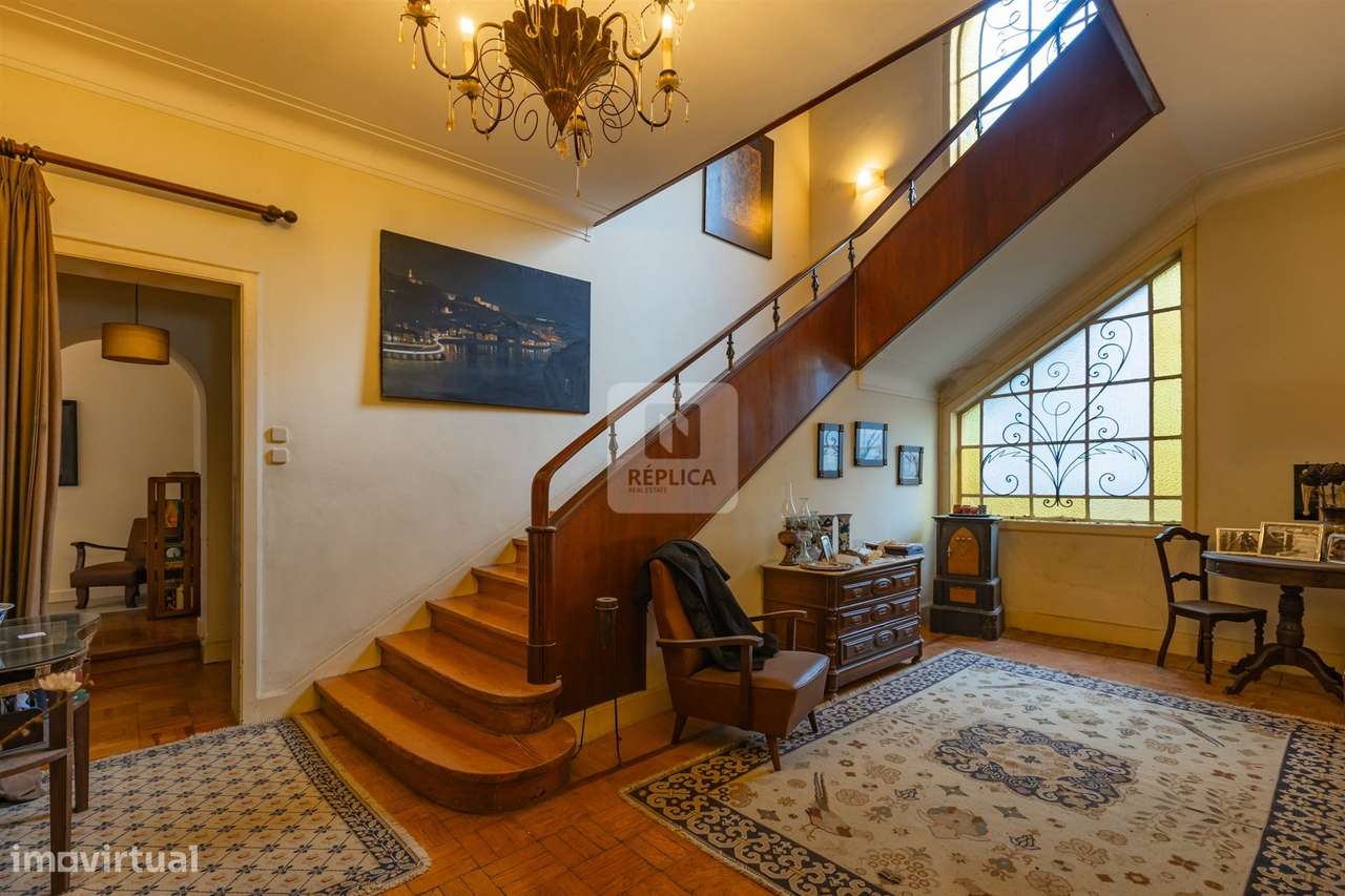 Moradia T5 de 4 frentes com jardim no Padrão da Légua - Grande imagem: 5/32