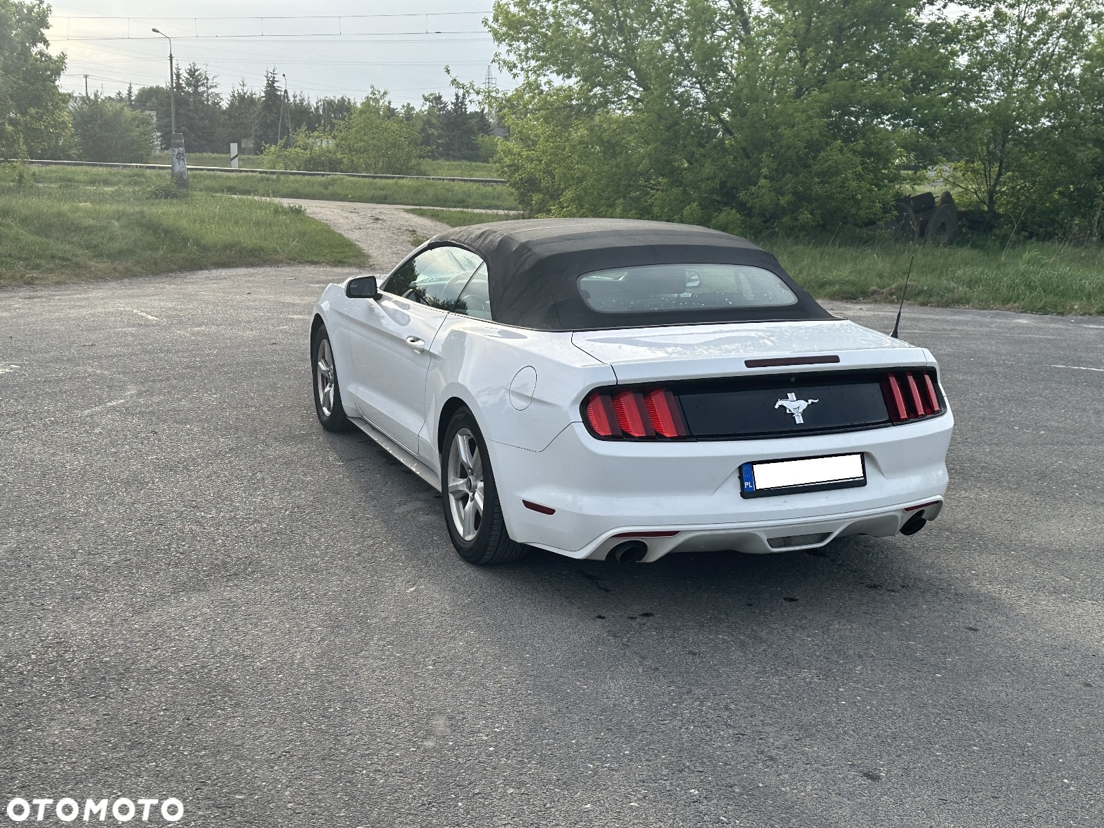 Ford Mustang - 2