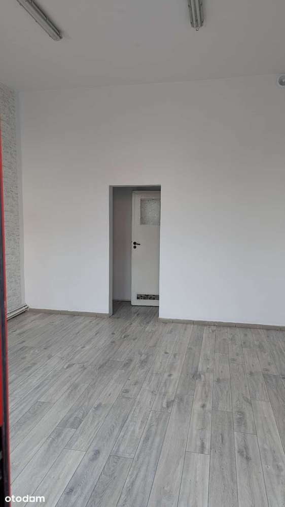 Lokal do wynajęcia - centrum Chełmna - Pełny obrazek: 1/5