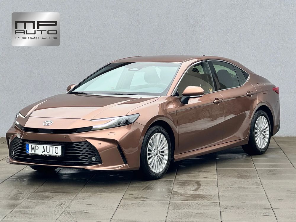 Toyota Camry 2.5 Hybrid Comfort CVT 2024
