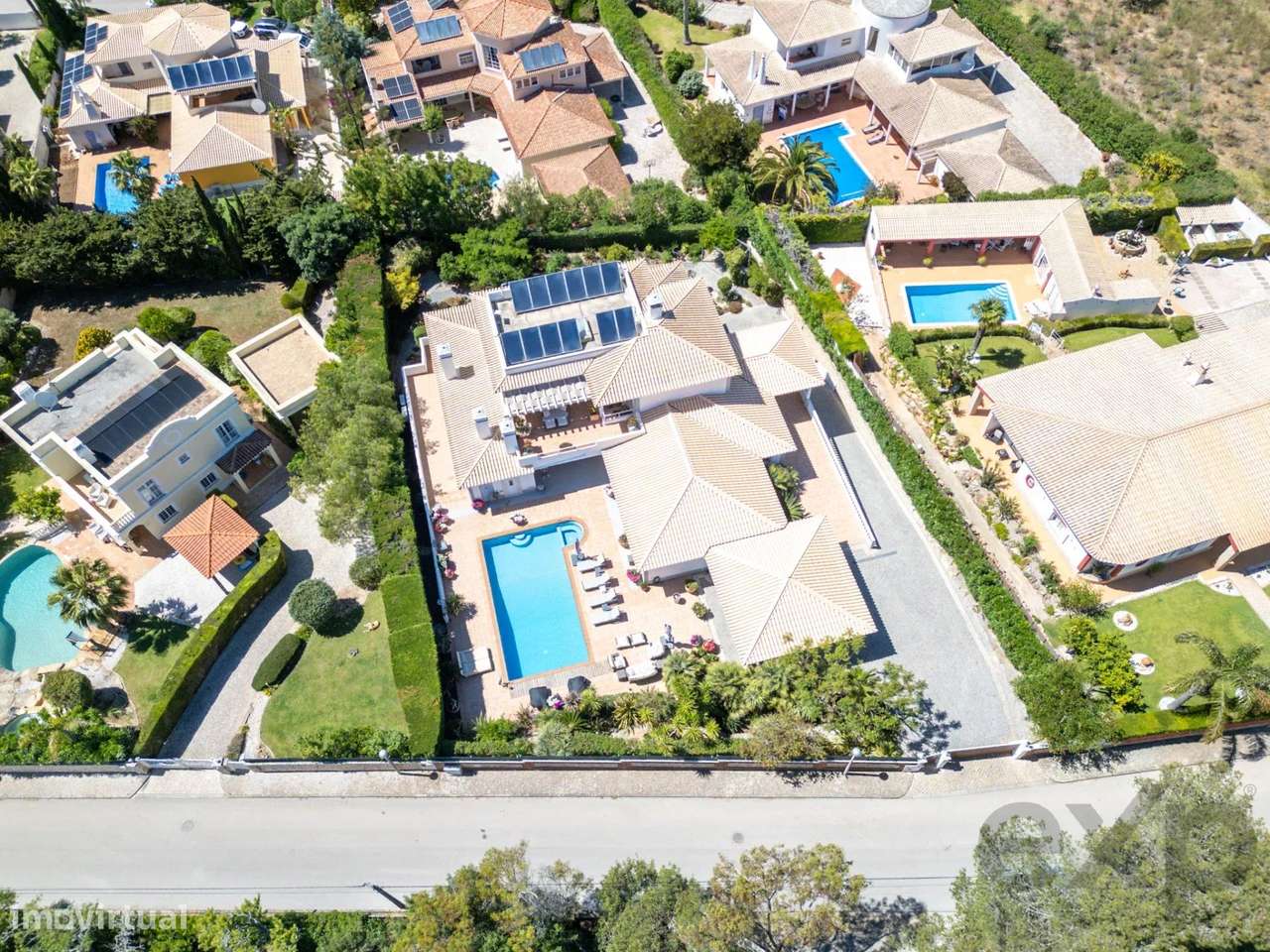 Moradia Familiar T3+1 com Piscina, Entre Lagos e Praia da Luz-37