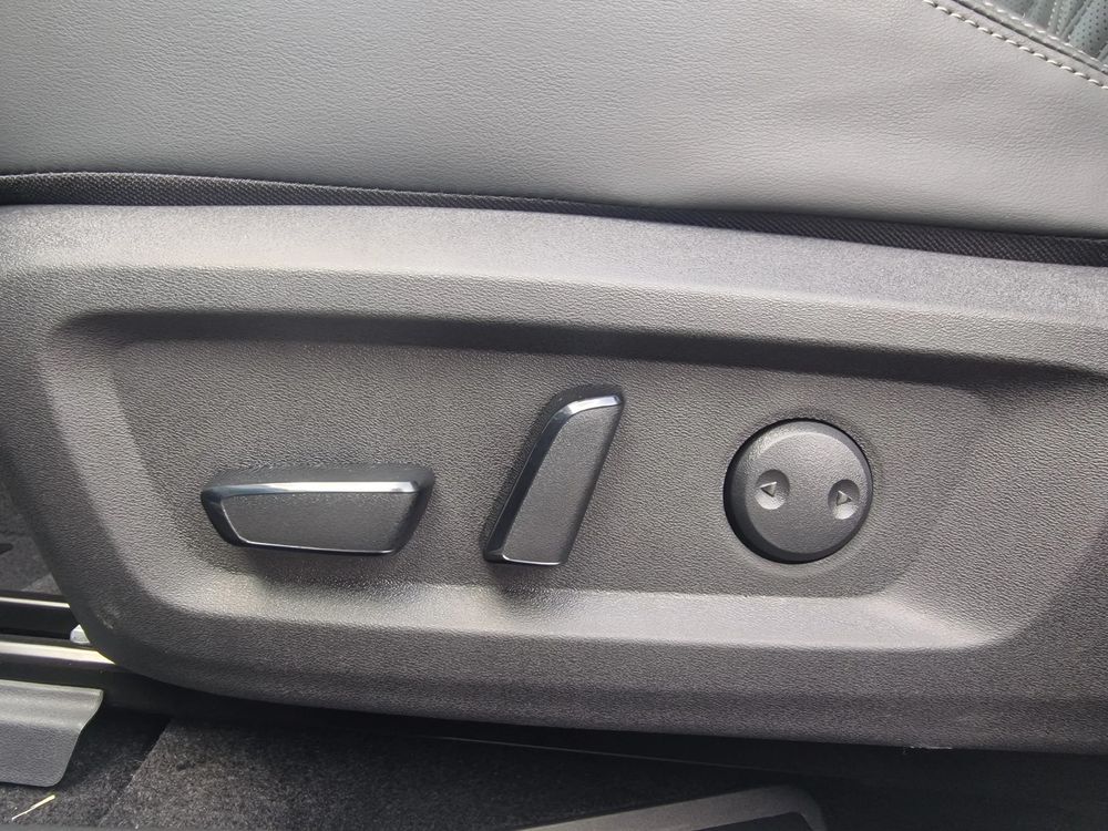 Kamery 360 / Head-Up / Szyberdach / Naturalna Skóra / Bose / El. Klapa