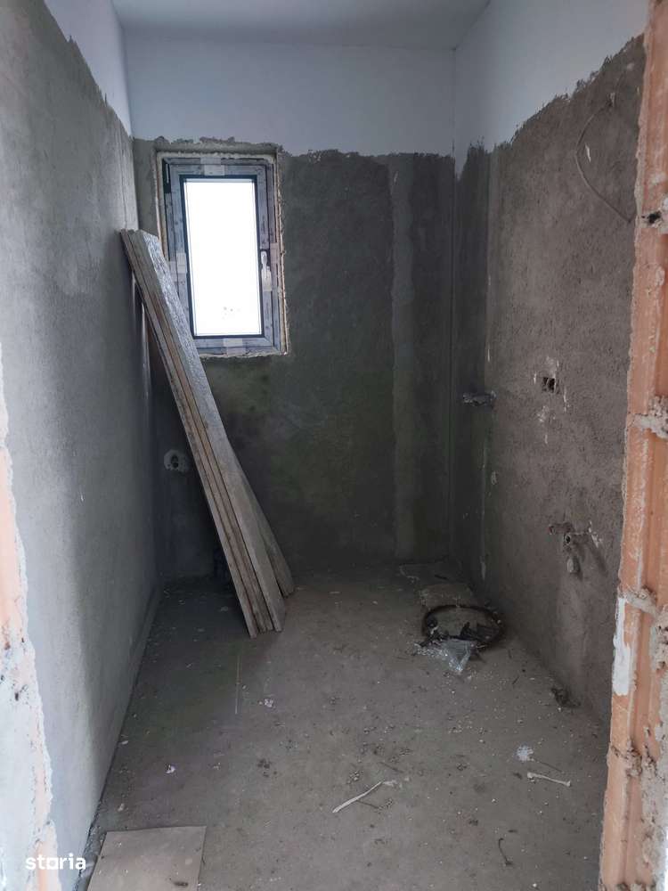 FARA COMISIOANE in Gulia casa 4 camere 3 bai P+1+pod terasa la cheie-13