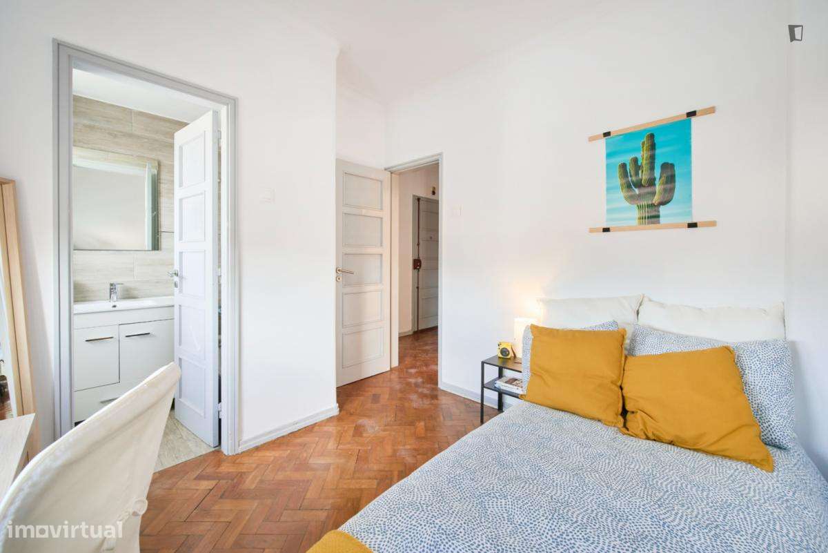 Quarto - localizado em Arroios Lisbon - Grande imagem: 5/7