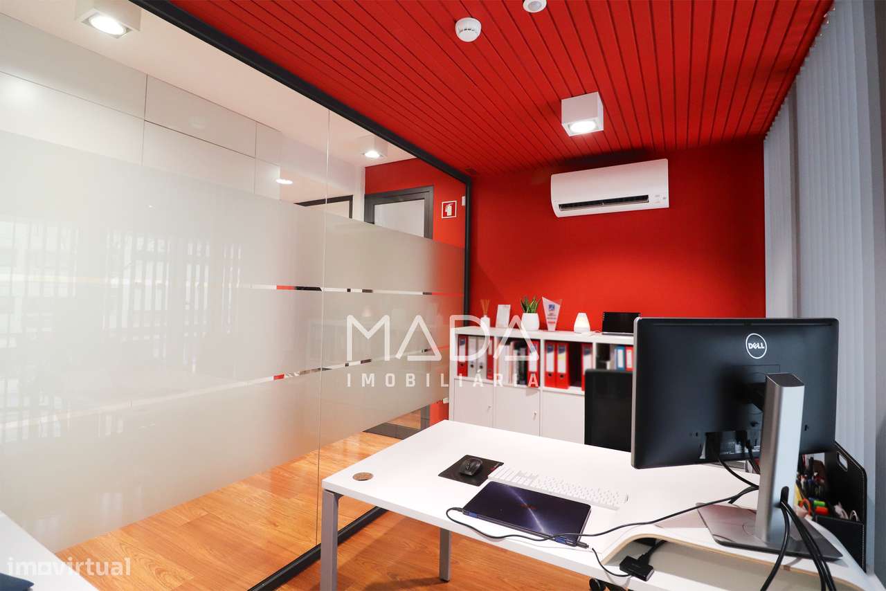 Escritório c/garagem (12 carros) na Av. da República em V.N. de Gaia-39