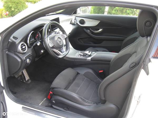 Mercedes-Benz Klasa C 200 4-Matic 9G-TRONIC - 17