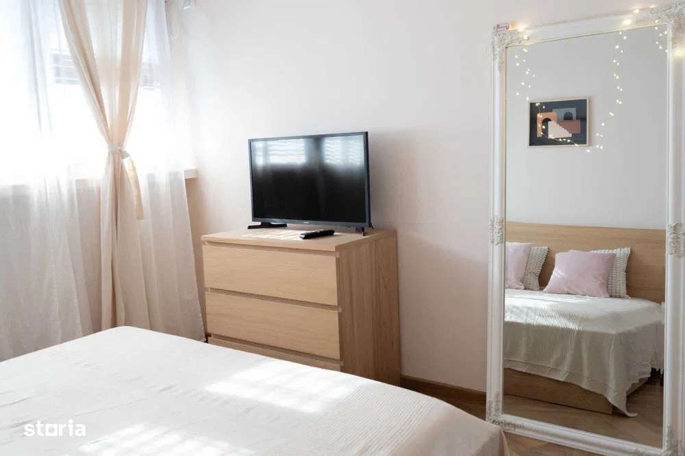 Apartament 2 camere | Centrala de bloc | Renovat | Romana-Universitate - Imagine principală: 2/6