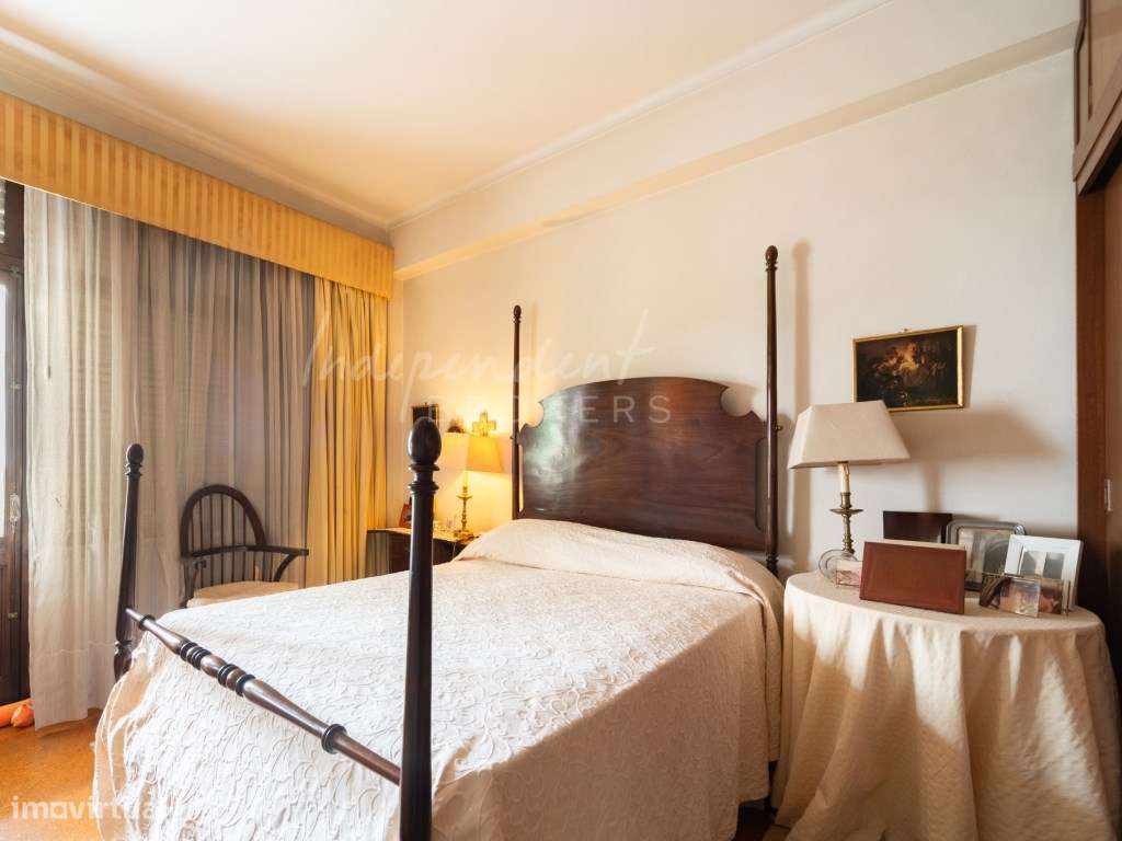 EXCELENTE APARTAMENTO T4 PARA VENDA [ESTRELA]-19
