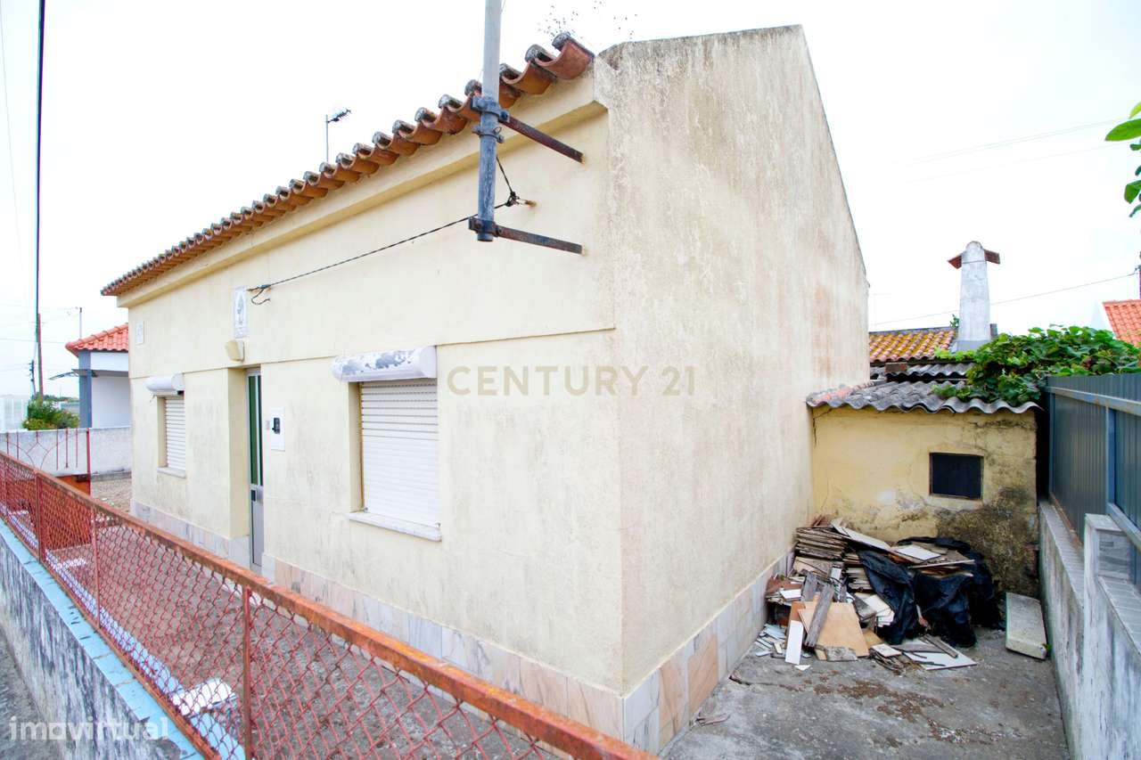 Moradia T2 para Remodelação nas Pontes-49