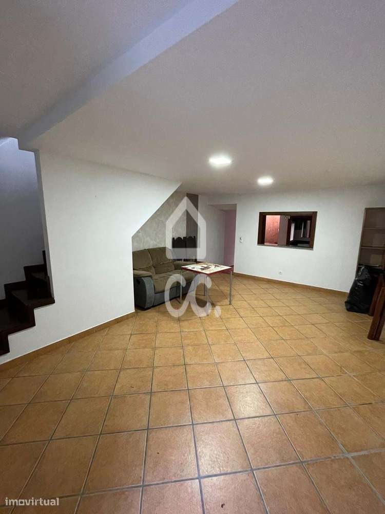 Moradia Geminada T2 Ramalde-5