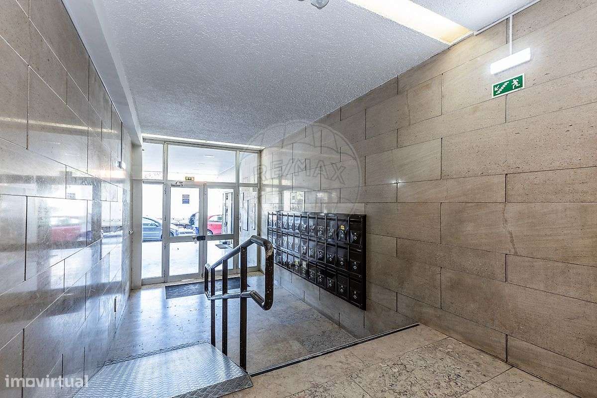 Escritório T4 para arrendamento - Grande imagem: 4/14