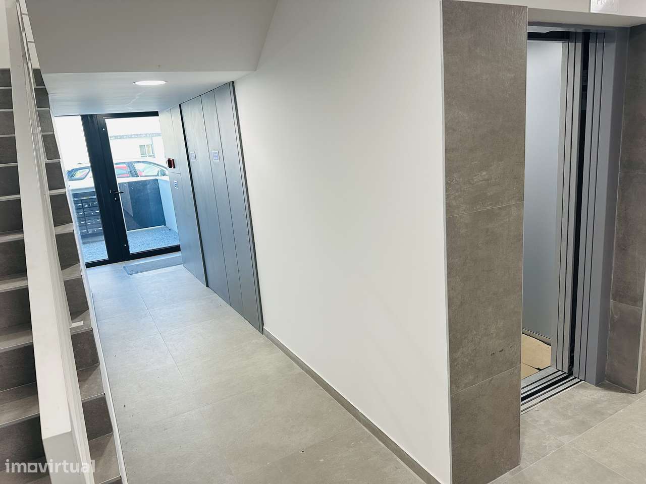 T2 luminoso com 2 estacionamentos (última fração disponível)-27