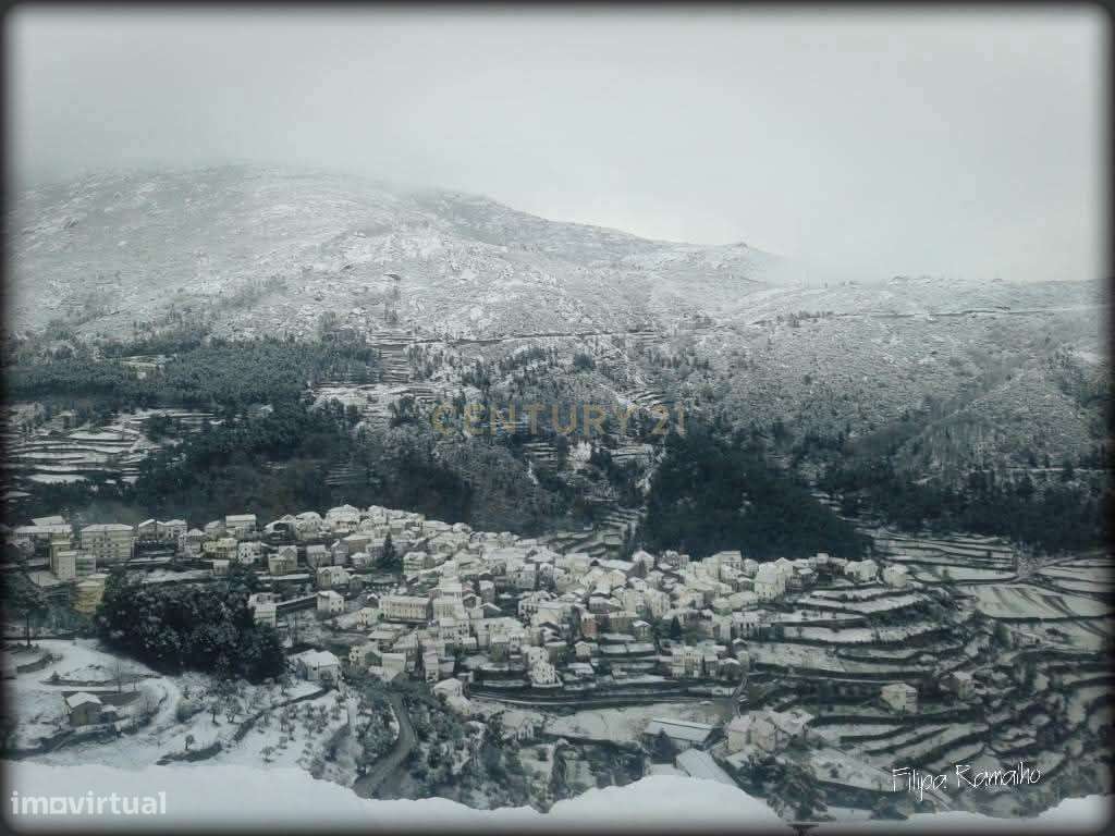 Moradia T3 na praia fluvial de Loriga, Seia, Serra da Estrela-23