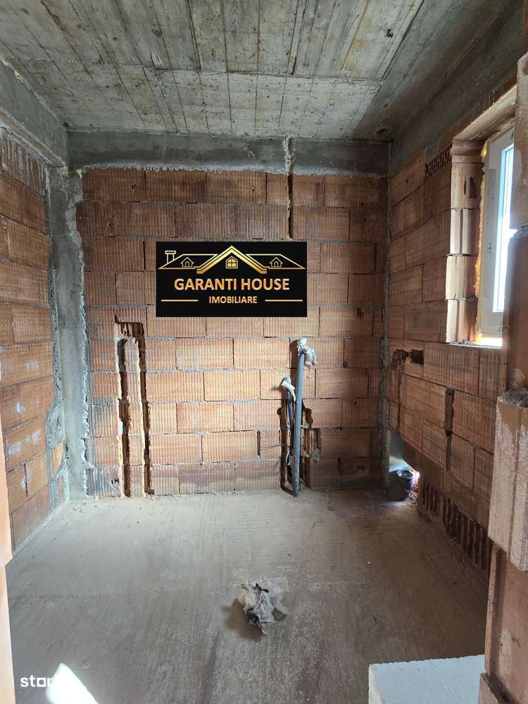 Sasar, parte de duplex, 164 mpc, semifinisat, 140 000€ negociabil - Imagine principală: 4/9